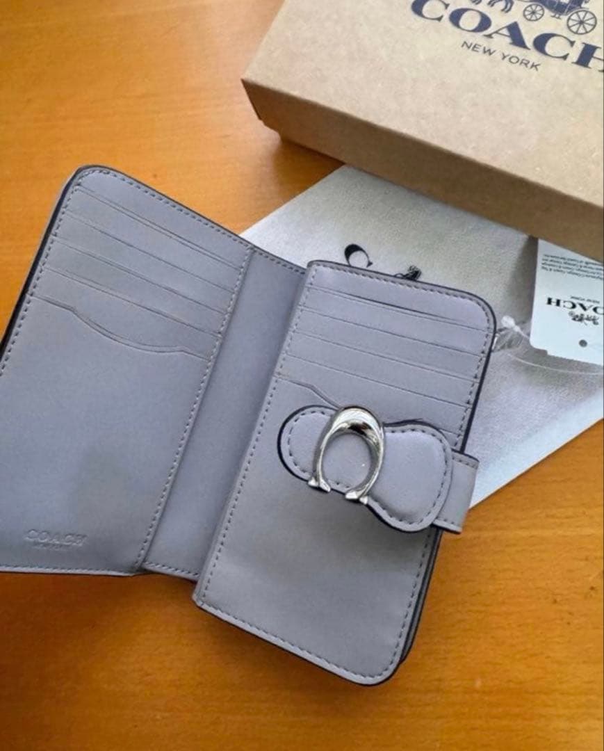 ラスト1点 新品未使用COACHコーチ 折り財布 タビーミディアム グレー 箱付