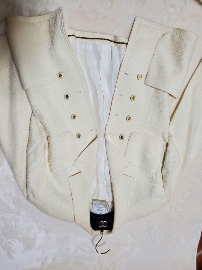 CHANEL シャネル　スーツ