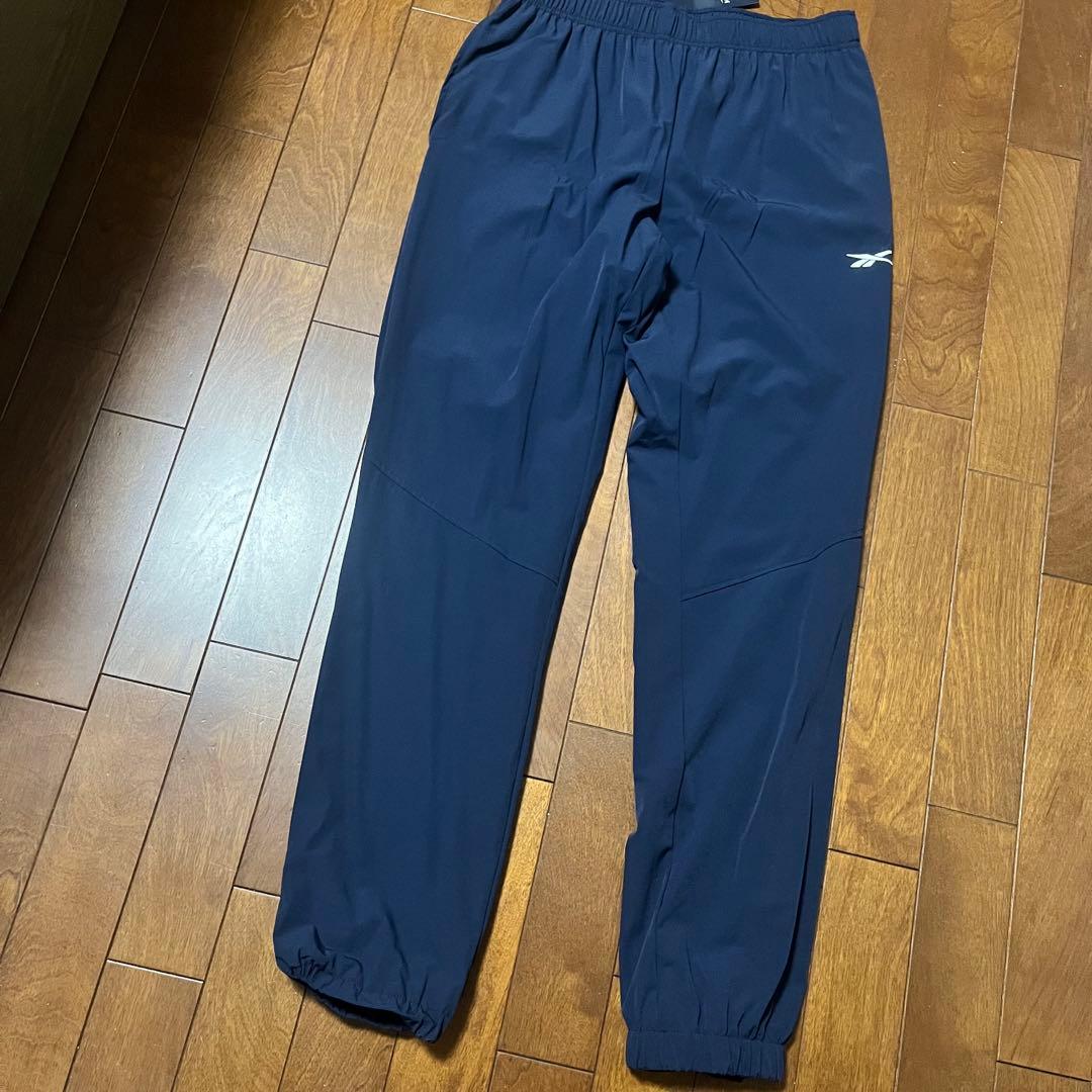 新品　Reebok リーボック ウインドブレーカー 上下セット ネイビー　M