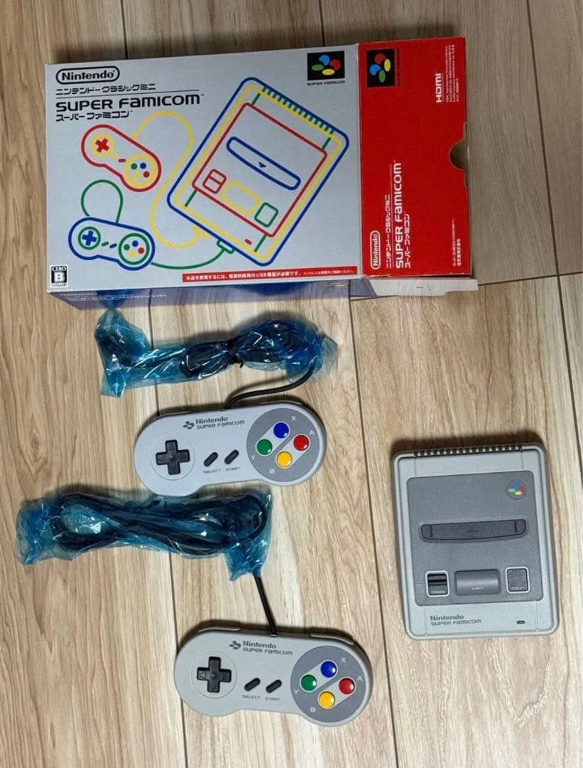【美品】Nintendo クラシックミニ スーパーファミコン　付属品全てあり