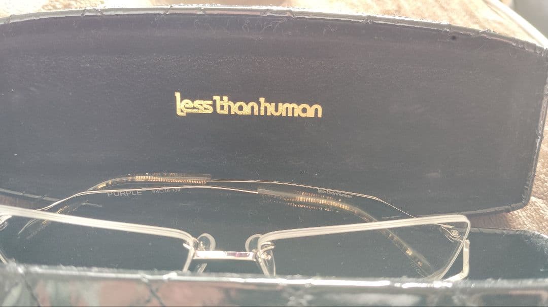 less than human PURPLE シルバー