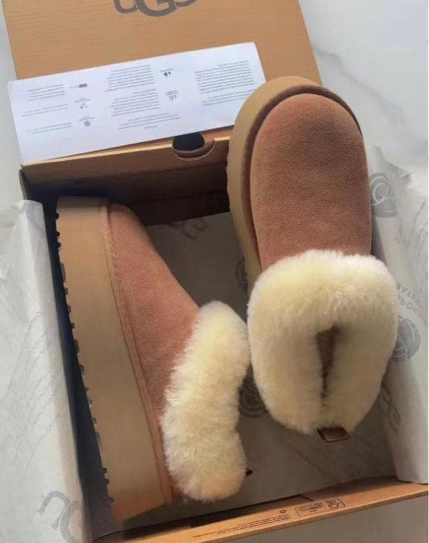UGG Tazzelle ムートンブーツ 厚底 24CM
