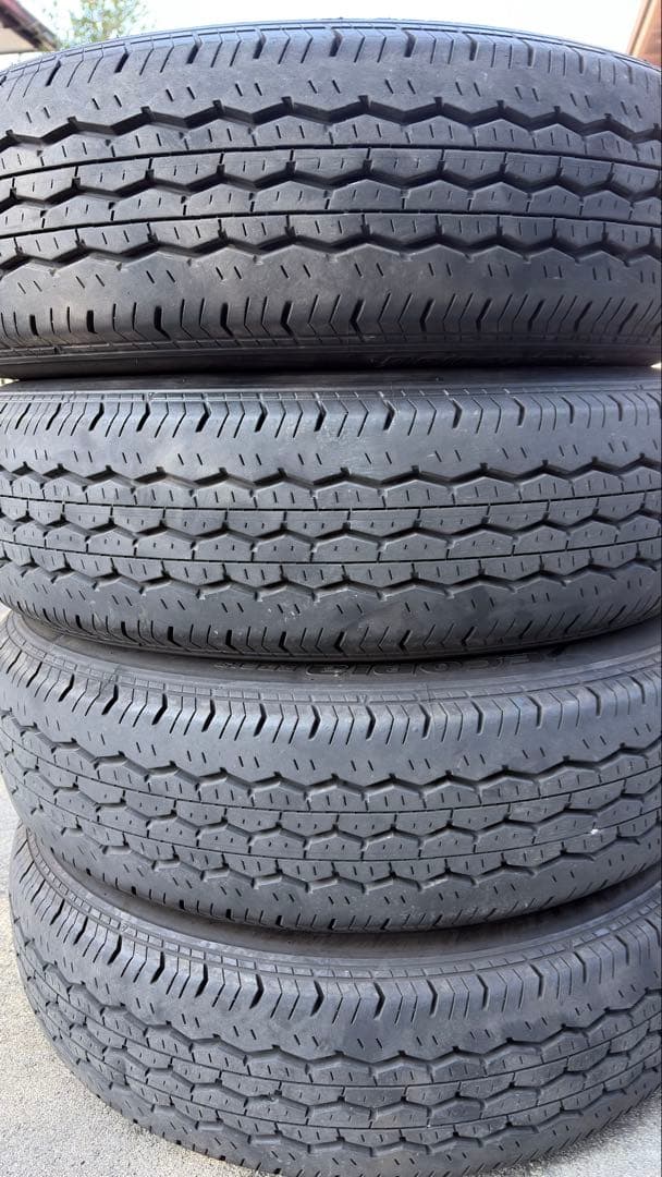 バリ溝! 195/80R15 BRIDGESTONE エコピア ハイエース