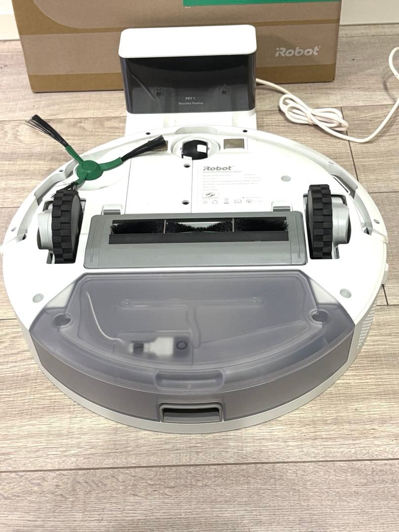 【チャハル❗️付属品完備】iRobot ルンバ コンボ Essential
