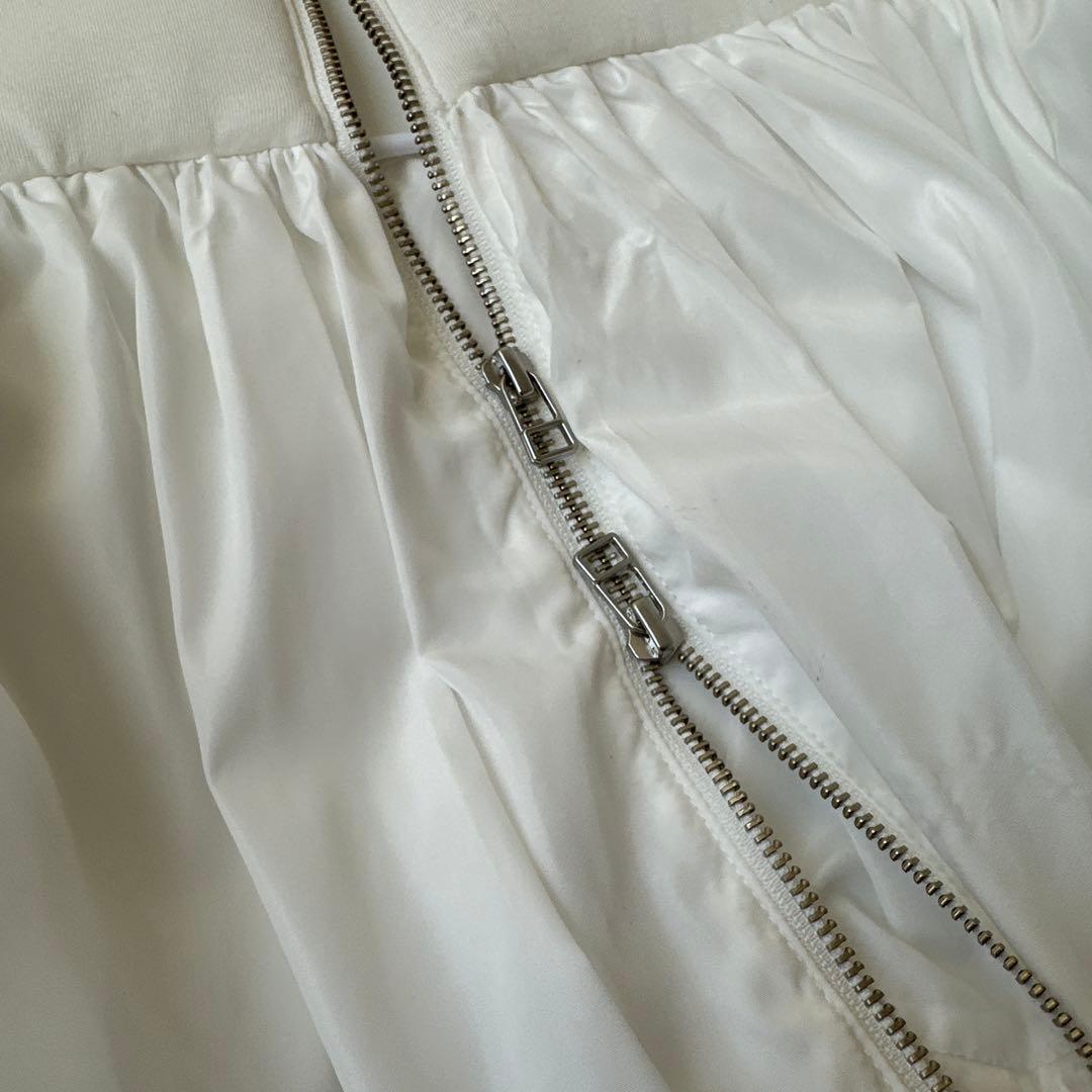 【美品】アダムエロペ ホワイトアウターペプラムダンボールタフタカーディガン