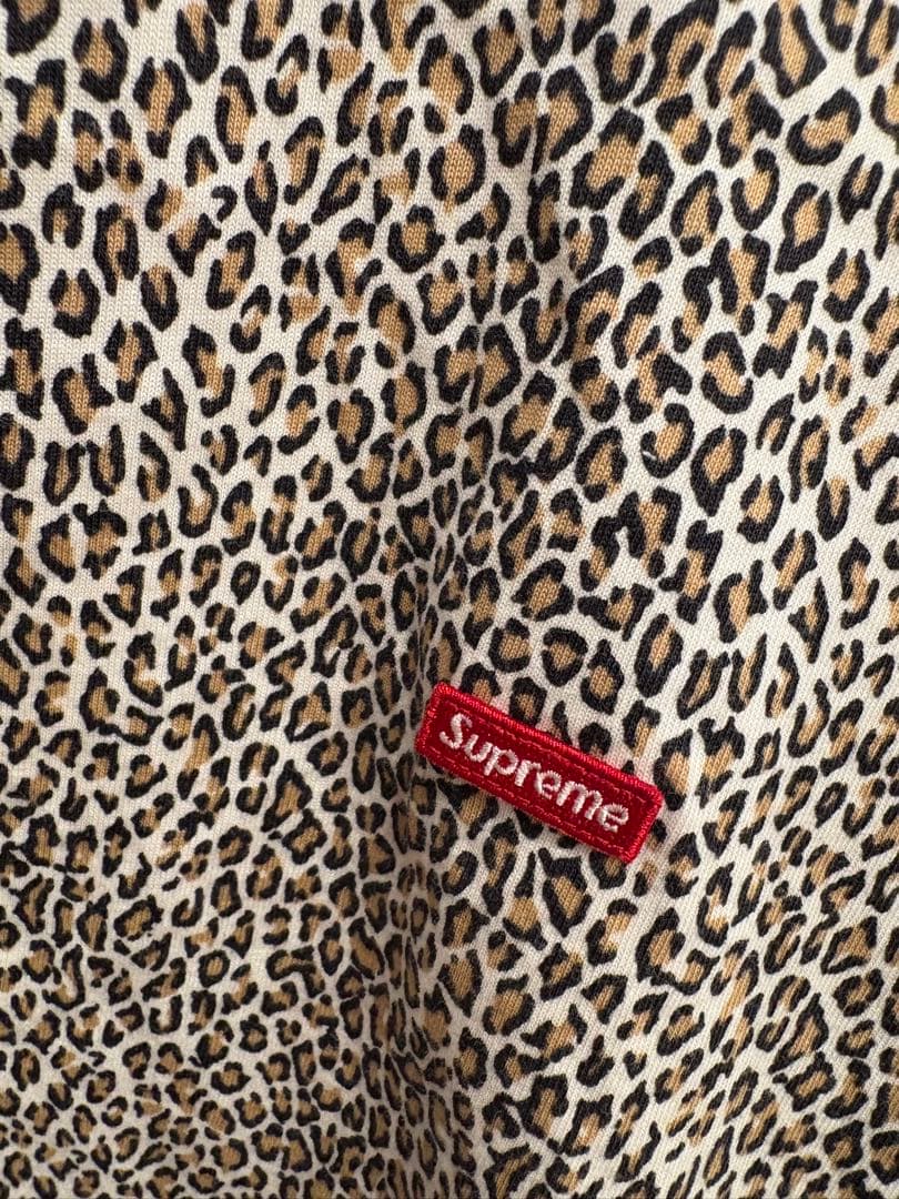 Supreme ヒョウ柄 Tシャツ
