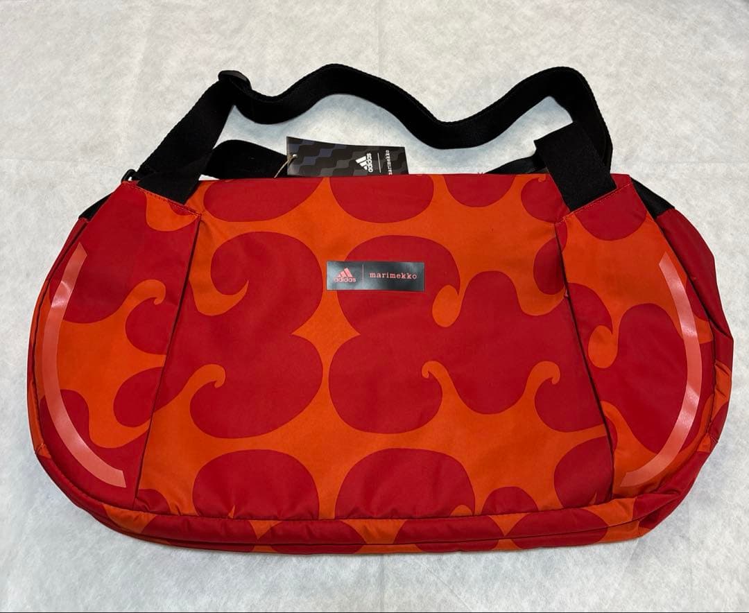 Adidas x Marimekko ダッフル ショルダーバッグ