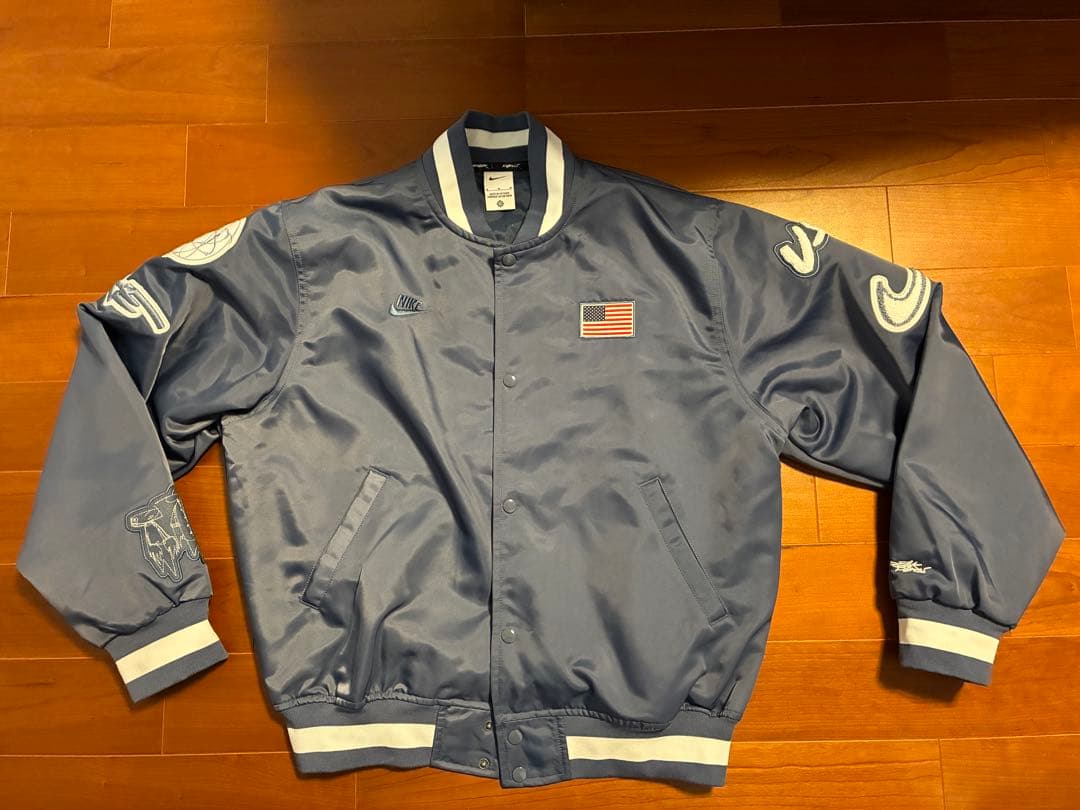 NIKE ブレイキン サテン ジャケット