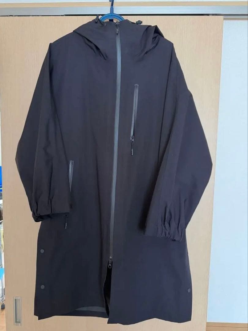 UNIQLO x Theory 黒 ブロックテックコート M
