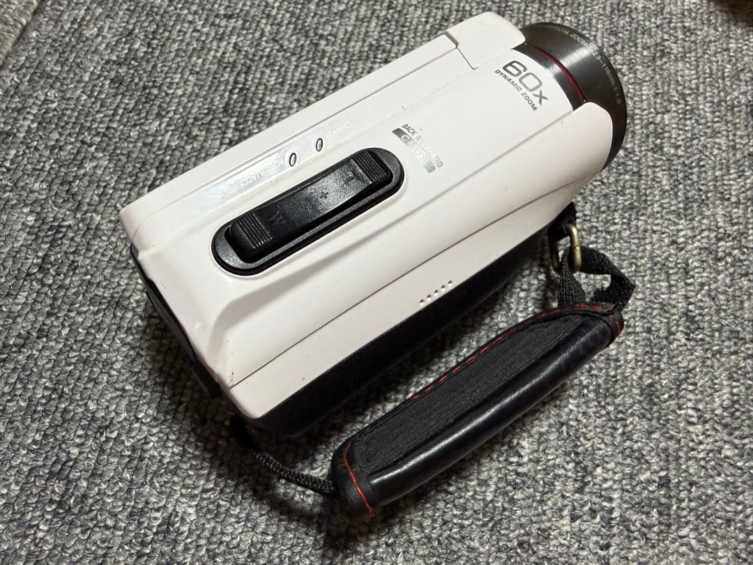 JVC Everio ビデオカメラ GZ-R300-W
