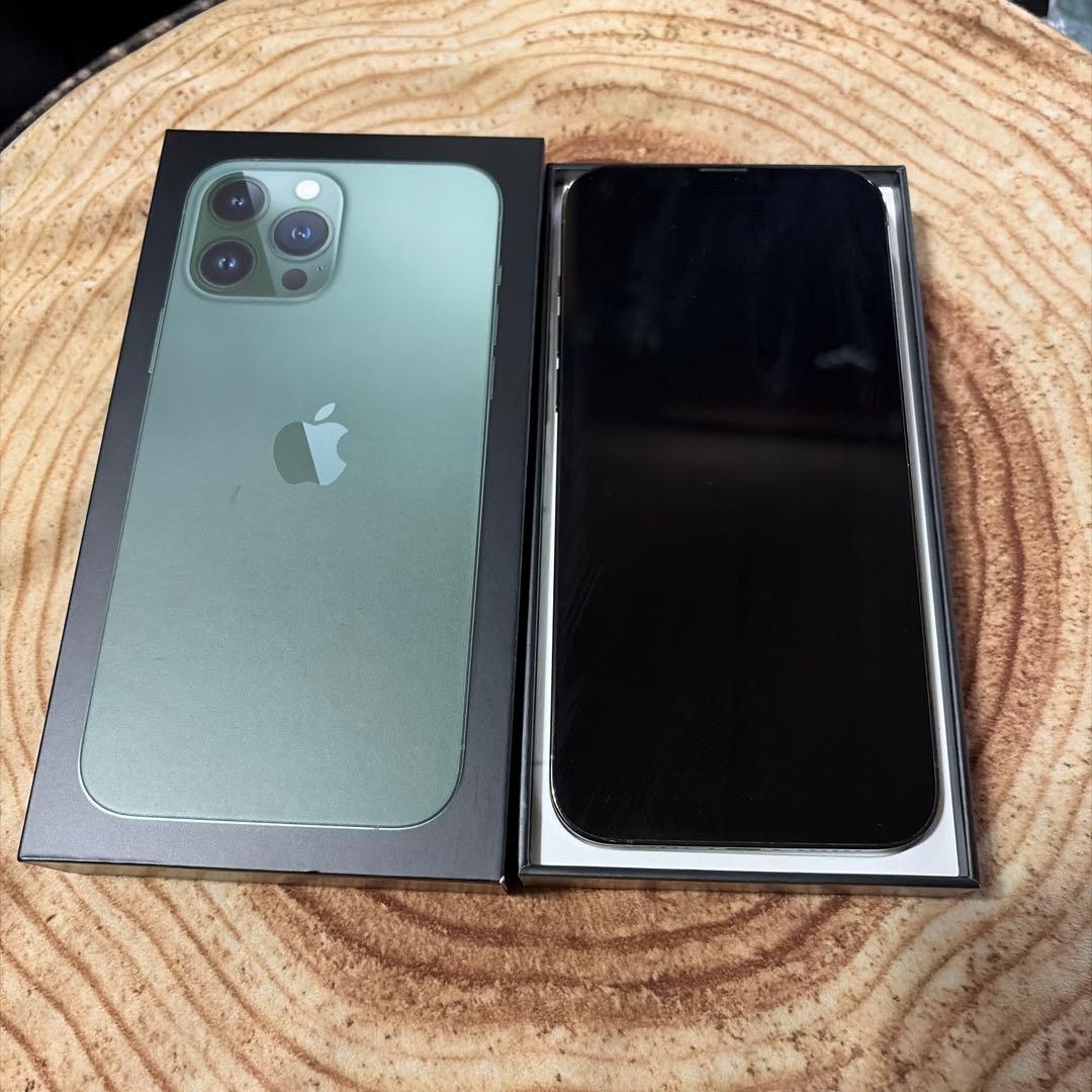 iPhone13ProMax 256GB アルパイングリーン