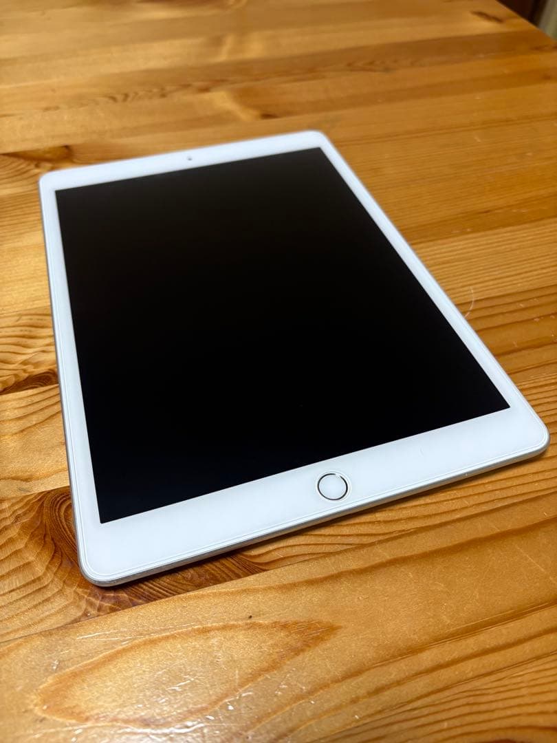 h*o様 iPad第7世代 128GB シルバー Wi-Fi＋Cellularモ