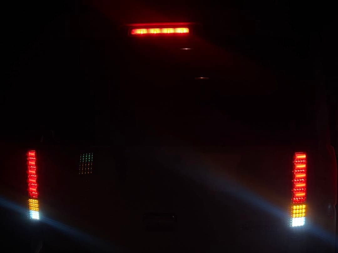 エブリーワゴン　REIZ LED スモークテール