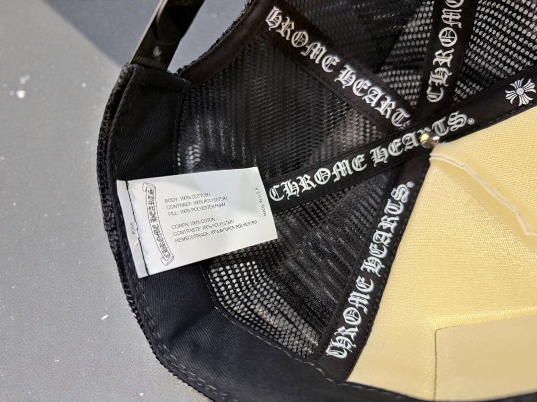 【値段交渉可能】新品、早い者勝ち！CHROME HEARTS トラッカーキャップ