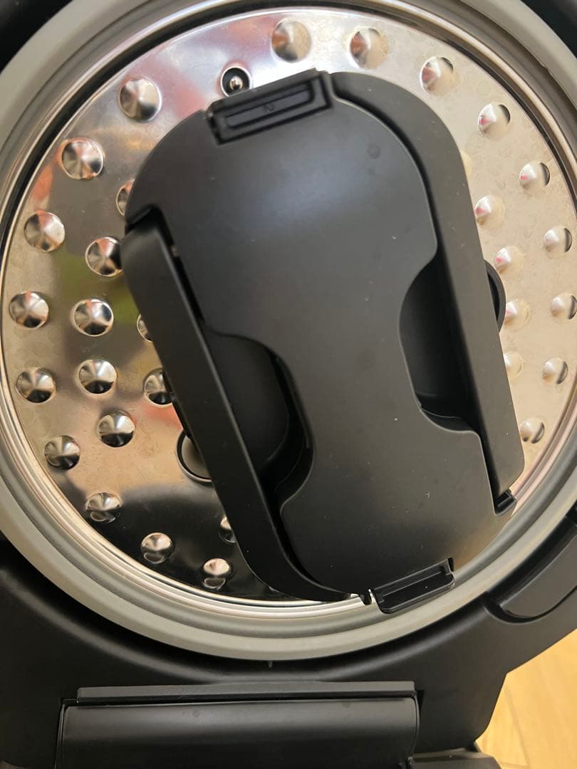 美品です✨️ KN-HW16G-W ホットクック　ヘルシオ　1.6L