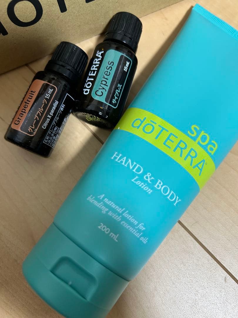 J*O様 新品未開封　doTERRA ドテラハンド＆ボディローション　オイル2本