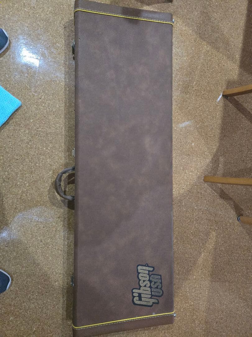 ギブソンサンダーバード （97年製中古）ケース有
