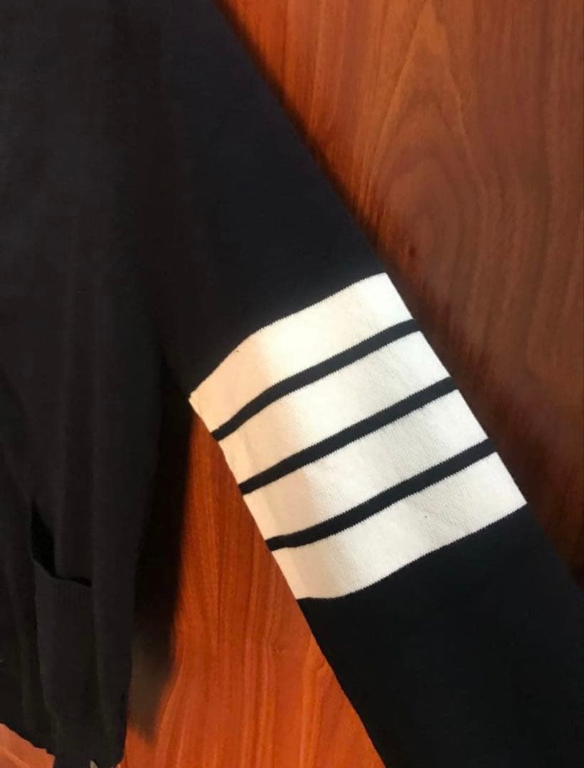 5*す様 THOM BROWNE ネイビー カーディガン