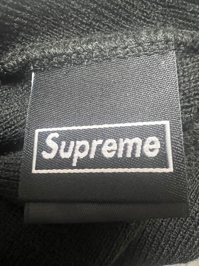 【新品】Supreme ニット帽　ニットキャップ　黒