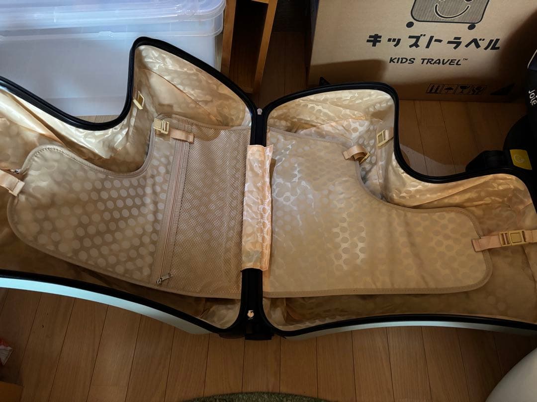 キッズトラベル　キャリーケース　くすみグリーン