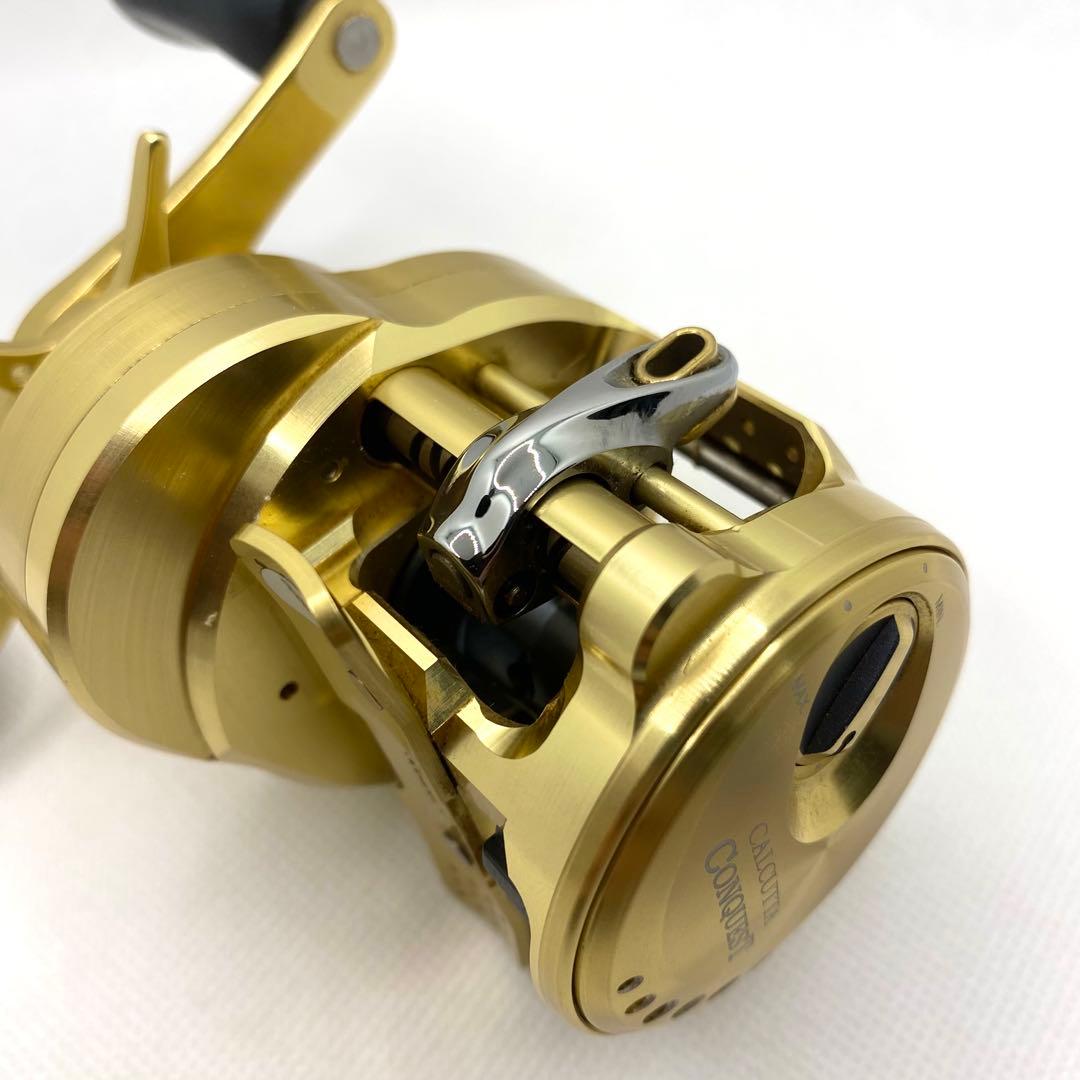 SHIMANO シマノ 21カルカッタコンクエスト100 右ハンドル