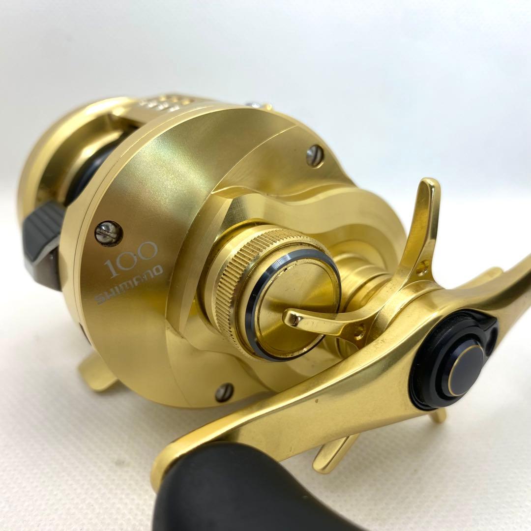 SHIMANO シマノ 21カルカッタコンクエスト100 右ハンドル