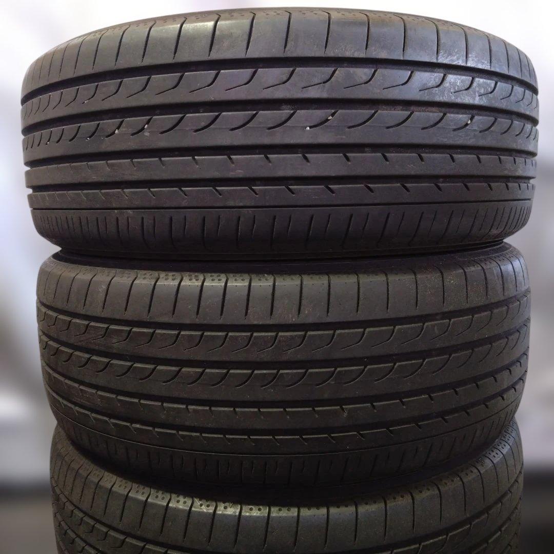 （送料無料）YOKOHAMA BluEarthRV-02　215/45R18