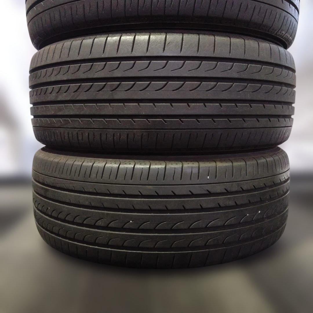 （送料無料）YOKOHAMA BluEarthRV-02　215/45R18