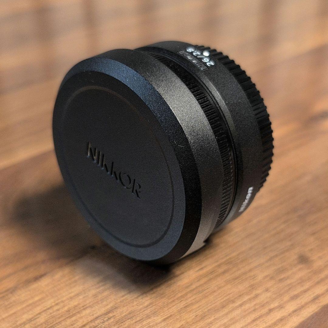 【美品】NIKKOR Z 26mm f/2.8 レンズ