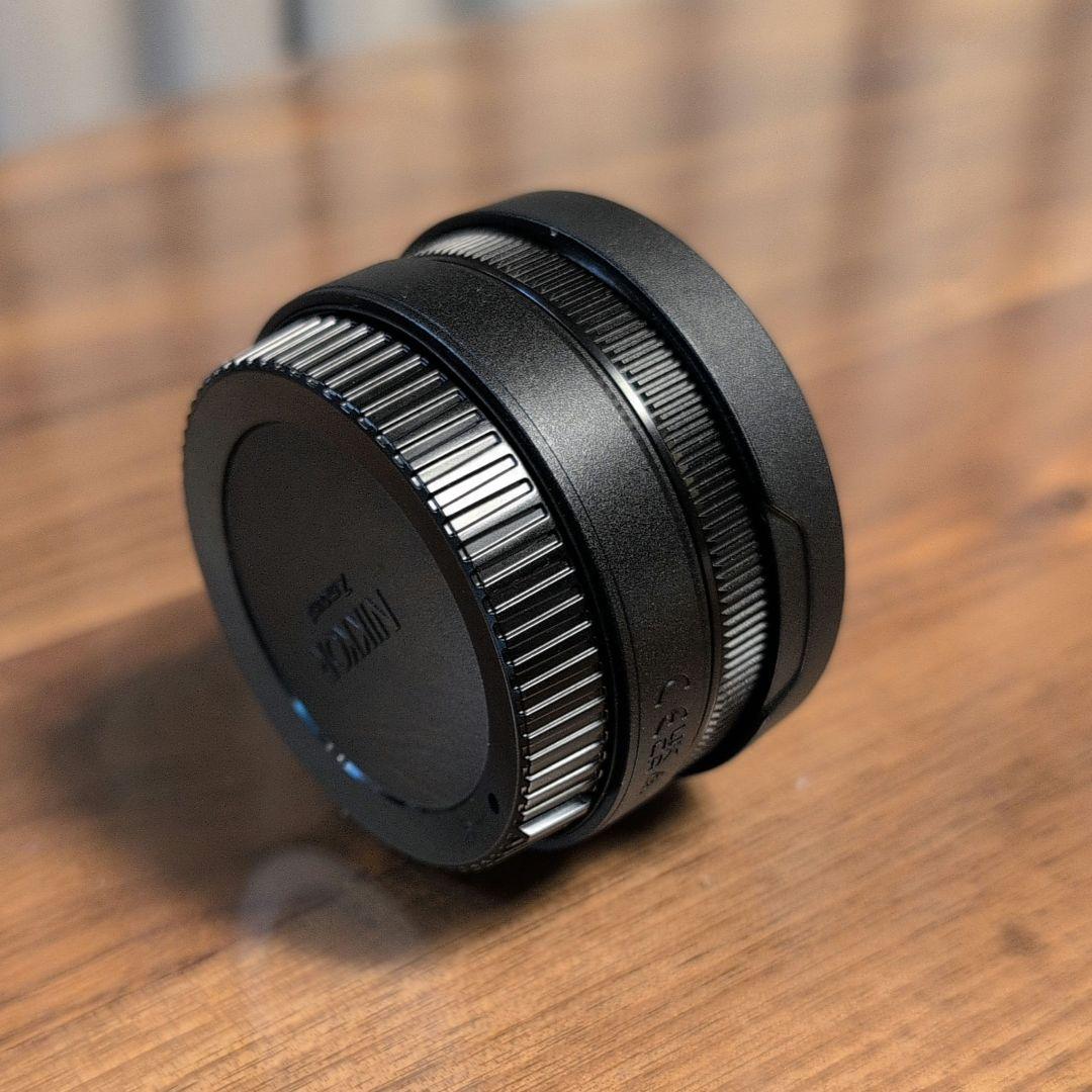 【美品】NIKKOR Z 26mm f/2.8 レンズ