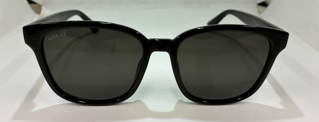 GUCCI サングラス ブラック スクエア GG0637SK-001