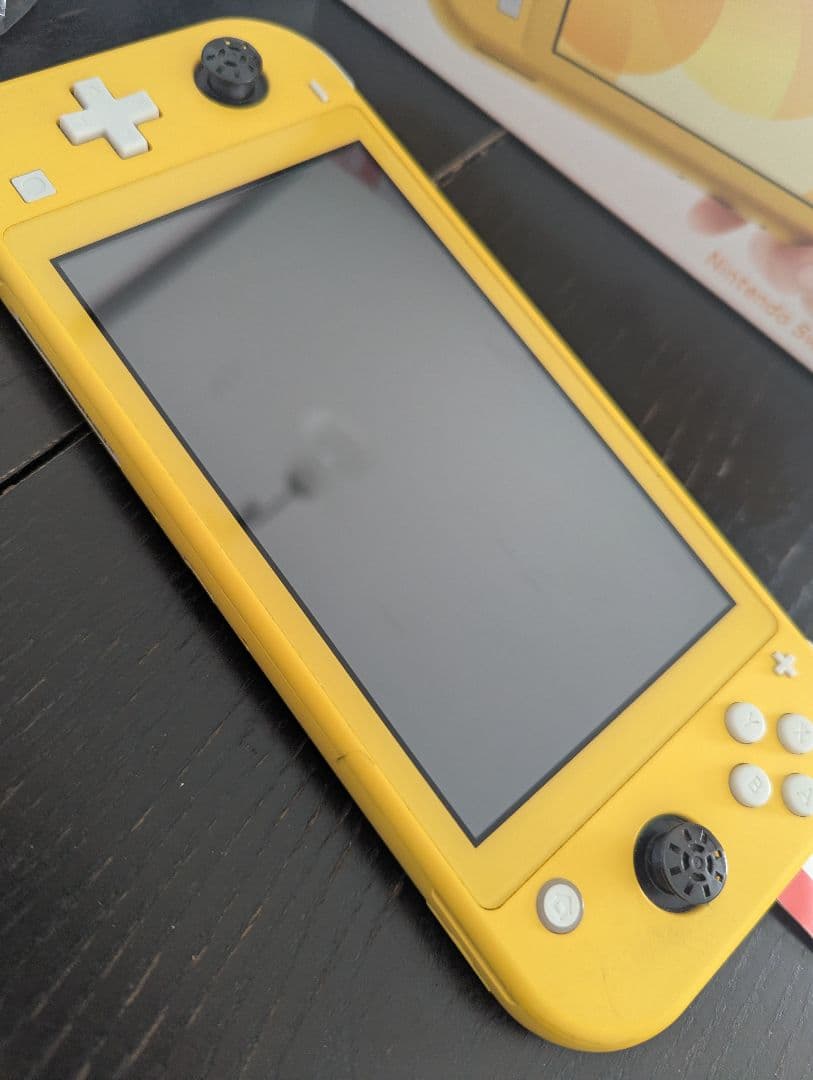 【ジャンク】Nintendo Switch Lite 本体 イエロー 箱付き