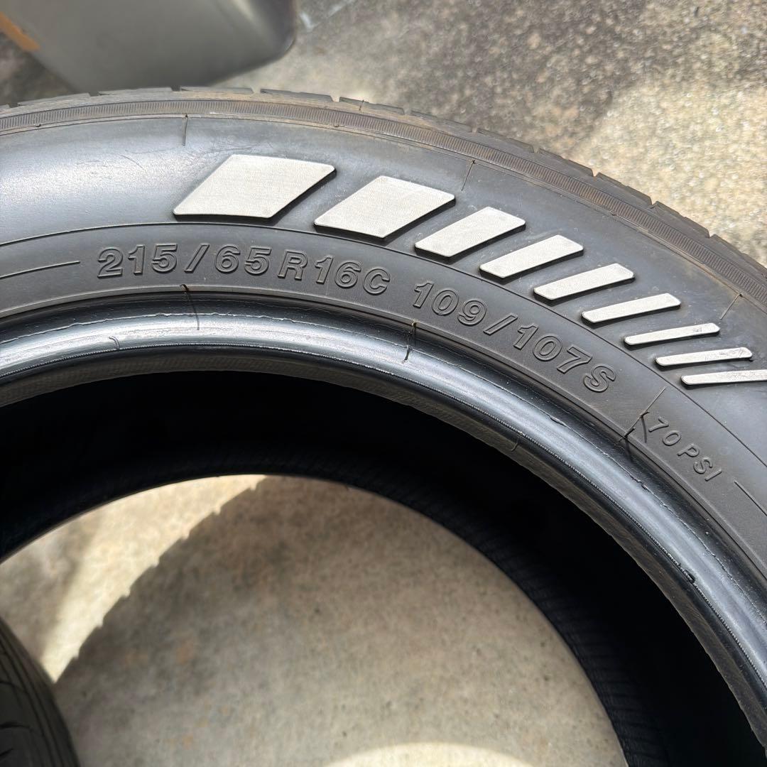 YOKOHAMA PARADA PA03 215/65R16 2023年製