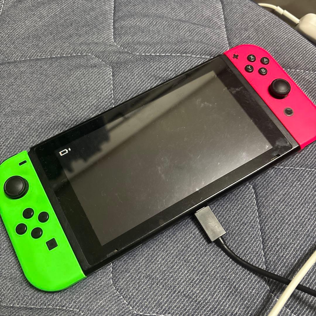 Nintendo Switch 本体 緑と赤のJoy-Con付き