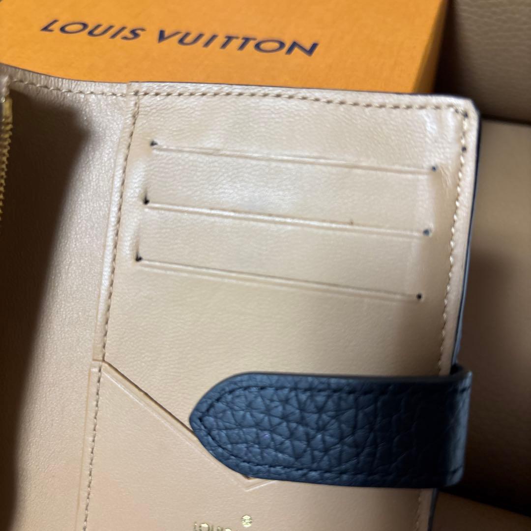 ルイヴィトン　LV ヴェルティカル ウォレット コンパクト　 VUITTON