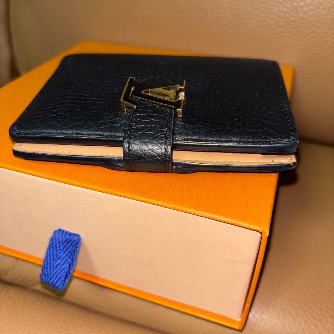 ルイヴィトン　LV ヴェルティカル ウォレット コンパクト　 VUITTON