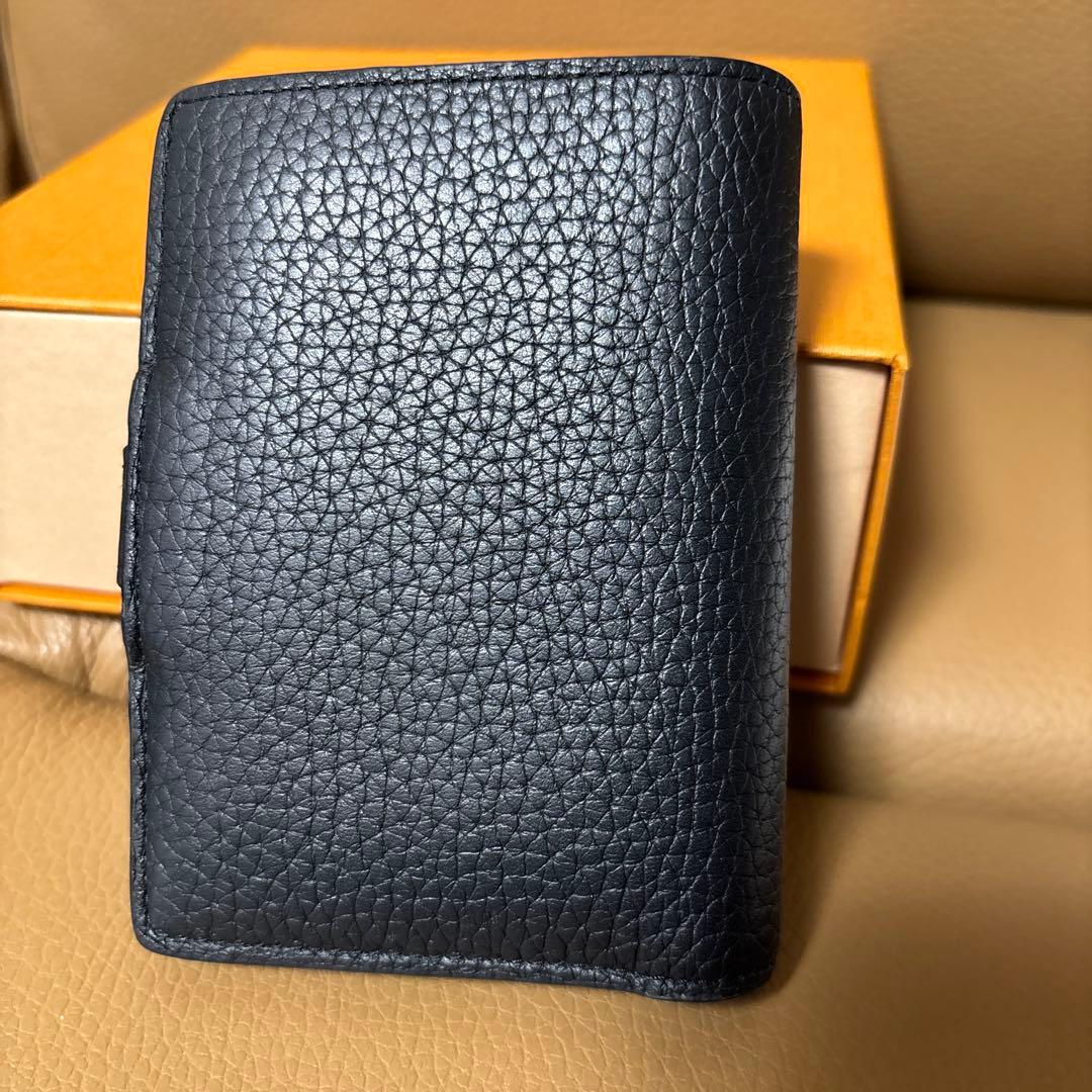ルイヴィトン　LV ヴェルティカル ウォレット コンパクト　 VUITTON