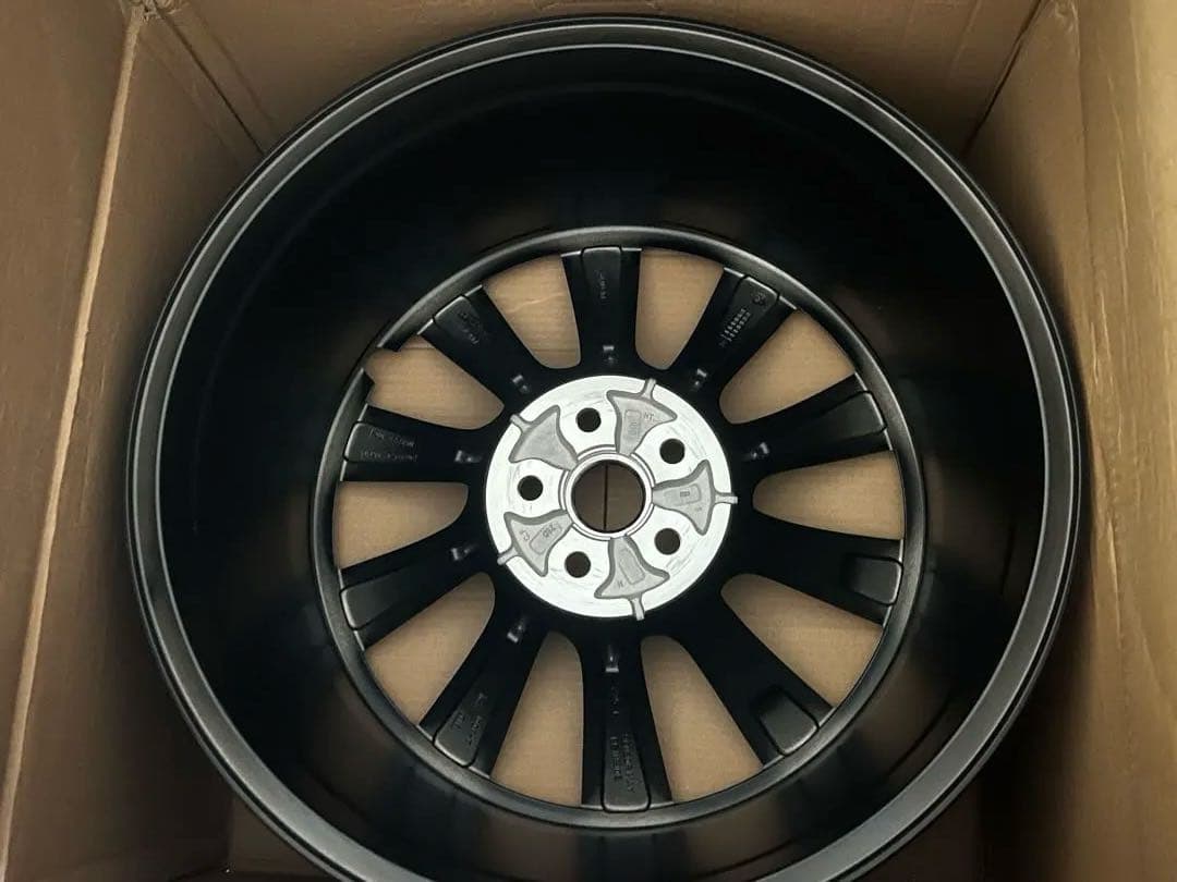 テスラモデルY 20インチ純正ホイール4本セット 送料込み