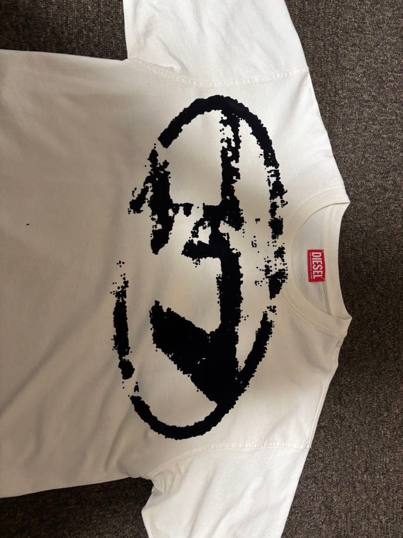 DIESEL Tシャツ
