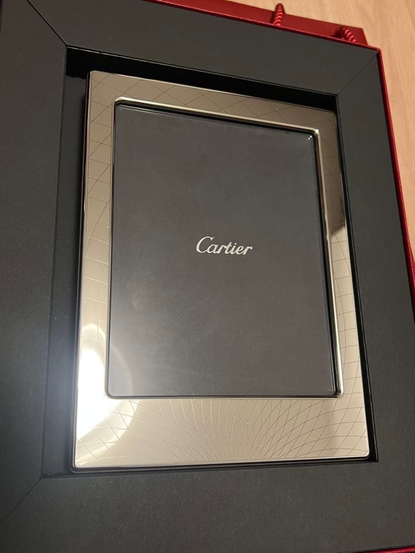 【新品未使用】Cartier ロゴ メタル（フォトフレーム）