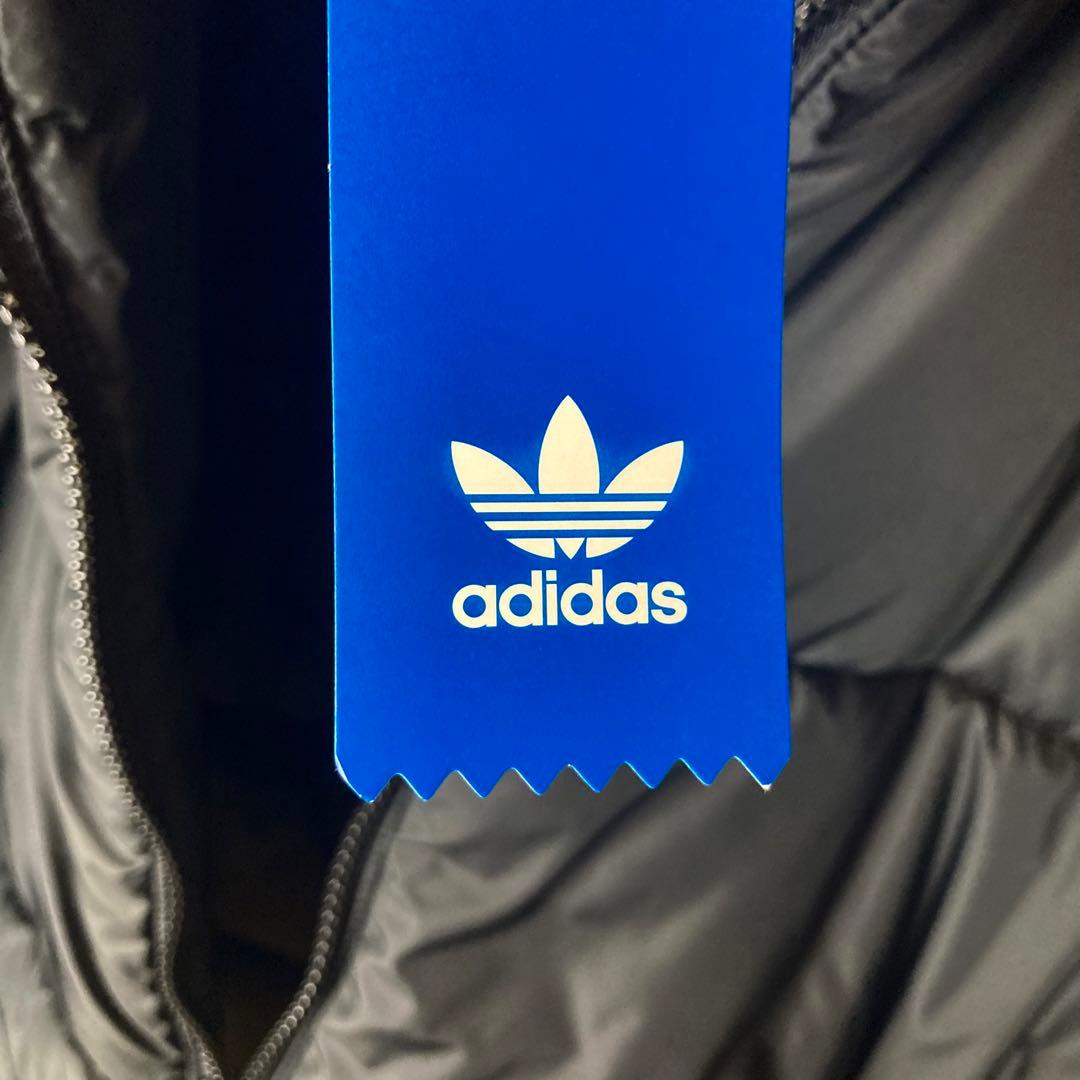 未使用タグ付adidasシンプルブラックブルゾントレフォイルロゴ三本線ゆったり
