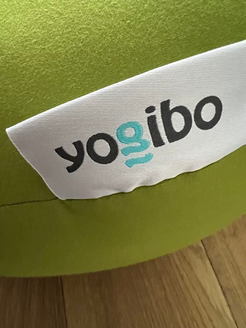 Yogibo ヨギボー　メガムーンピロー　ライムグリーン　新品未使用品　帯付き