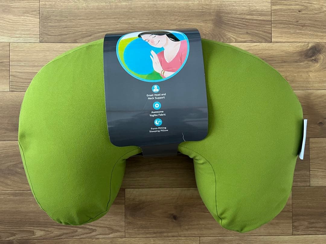 Yogibo ヨギボー　メガムーンピロー　ライムグリーン　新品未使用品　帯付き