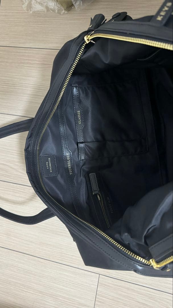 ANYA HINDMARCH インフライトバッグ　ブラック