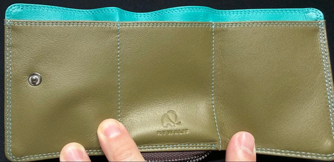【MYWALIT(ハンズ)】オシャレ三つ折り財布