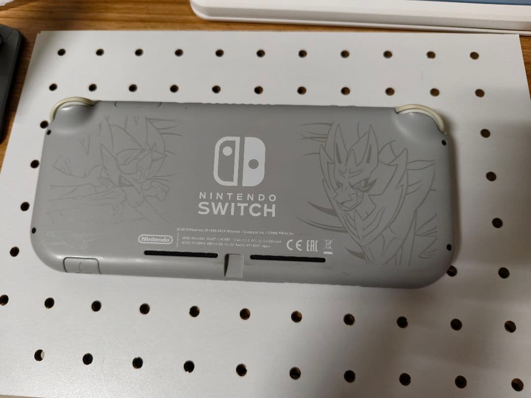 Nintendo Swich Lite ザシアン&ザマゼンタ