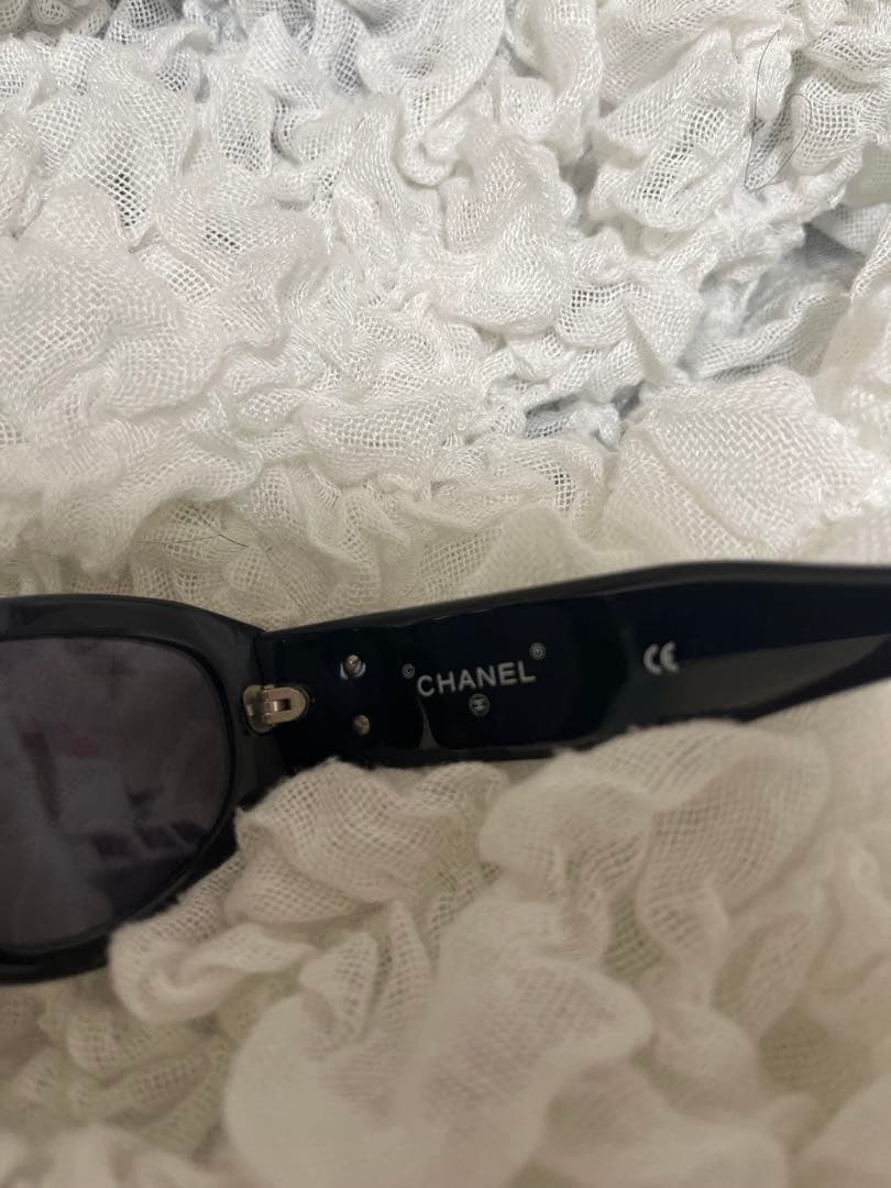 早いもん勝ちです！ お値下げ致しました。CHANEL キャットアイ サングラス