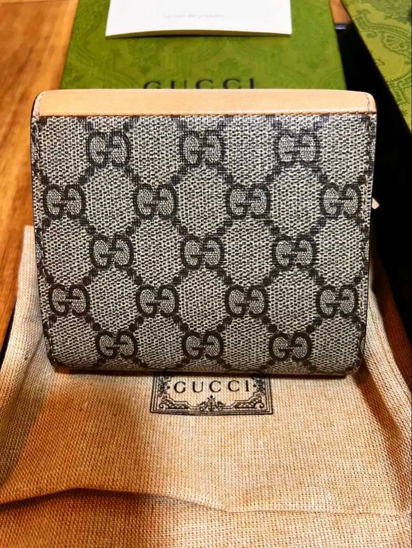 GUCCI 二つ折り財布 ベージュ/グレー