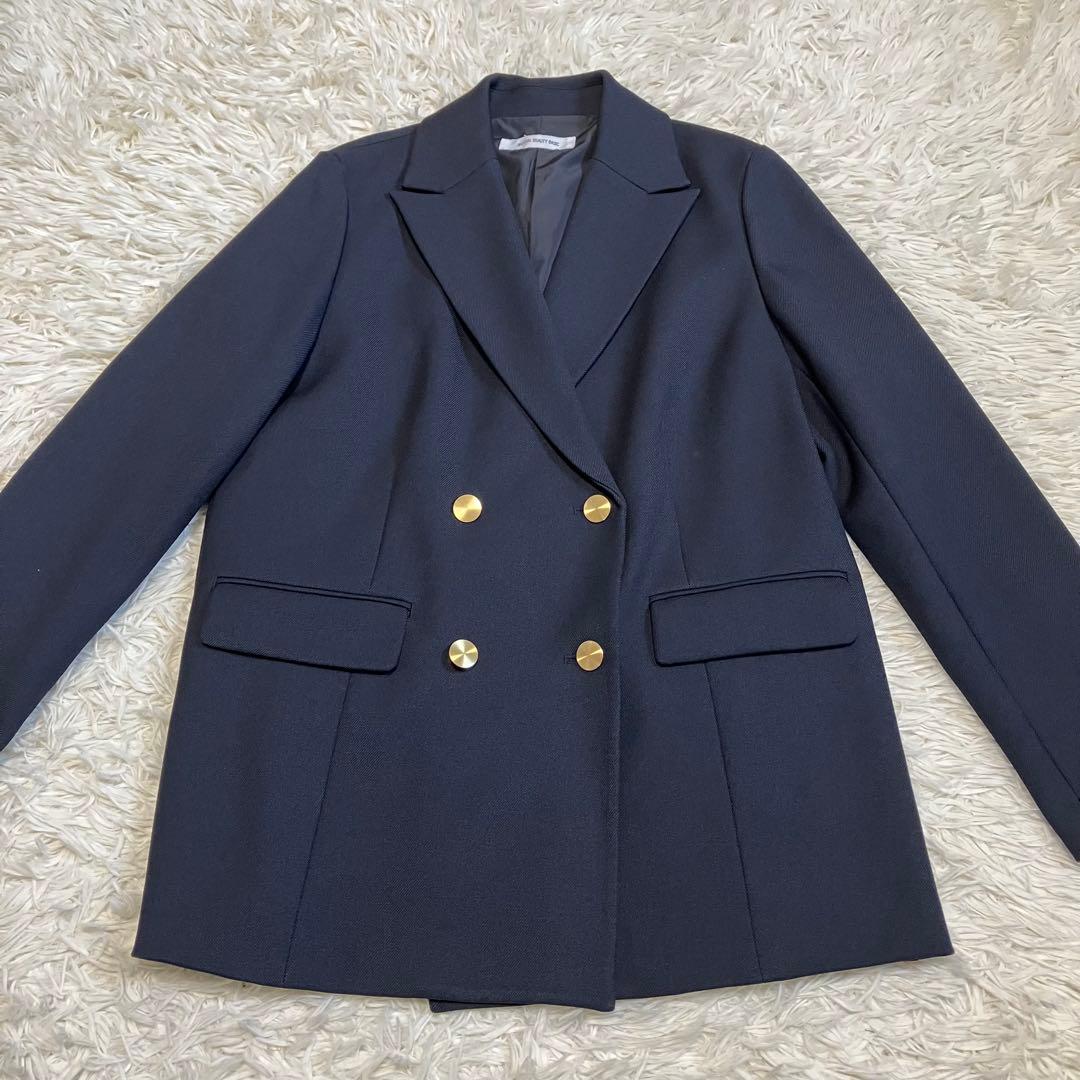 【美品】ナチュラルビューティーベーシック ダブルブレストボクシージャケット
