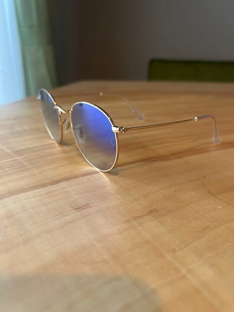 Ray-Ban ラウンドサングラス ゴールド/ブルー